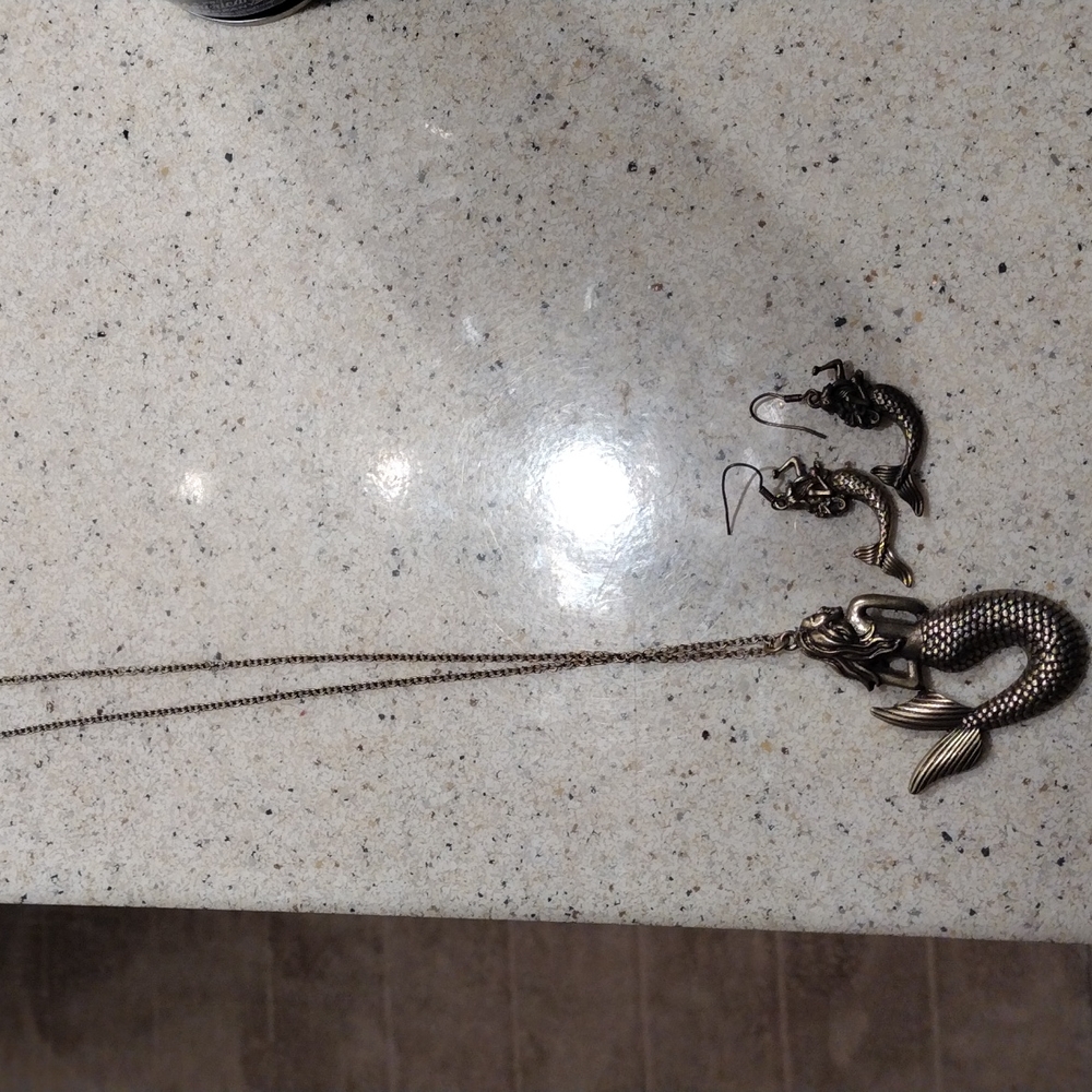 Brass long mermaid necklace with matching dangling earrings,